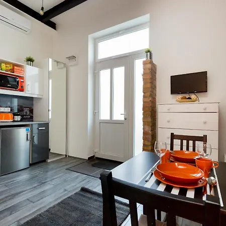 K10 A Kazinczy * Будапешт